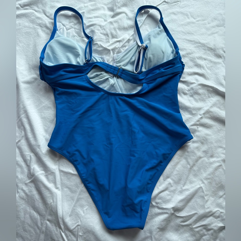 Cupshe: Sandy Sprint Blue One Piece - Picture 4 of 5